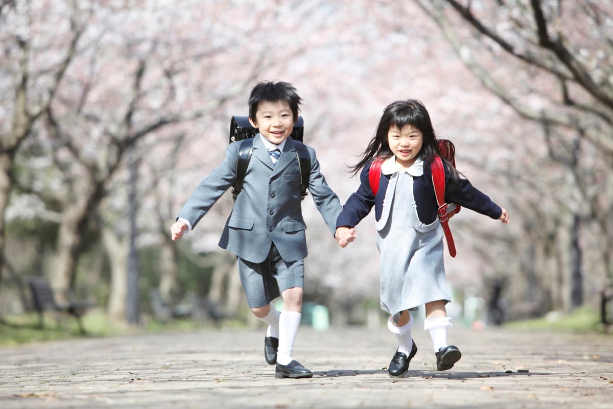 入学式を迎えた子供たち