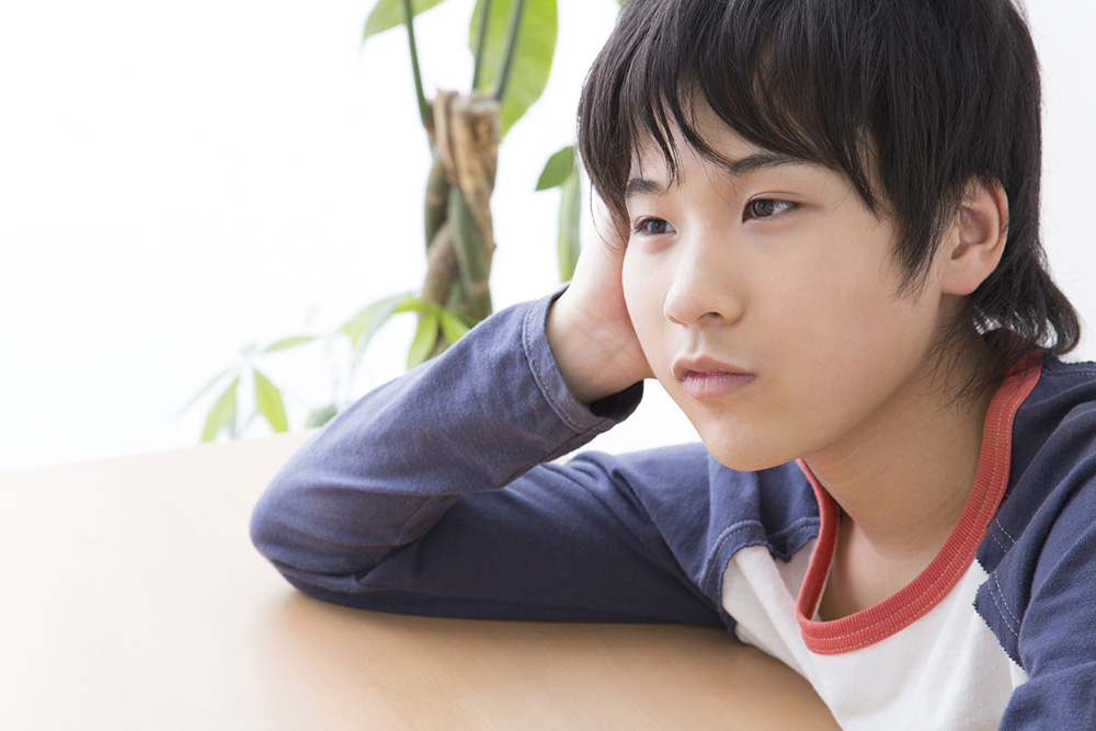 【小児矯正】歯並びが悪くなる習慣とは？子どものクセを改善する方法を紹介